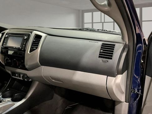 Used 2015 Toyota Tacoma 4x4 Double Cab w/ TRD Off-Road Package image 15