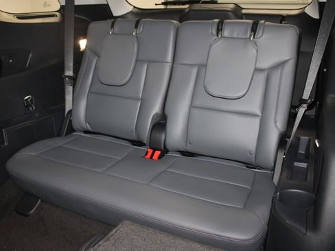 New 2026 Ford Explorer Active w/ Active Comfort Package image 27