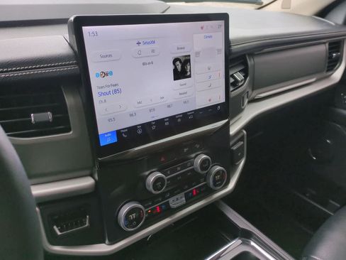 Used 2023 Ford Expedition Max XLT image 26