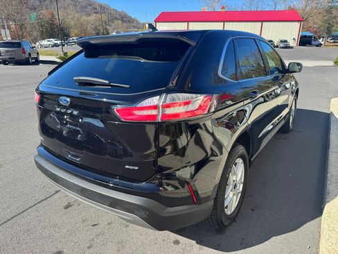 Used 2022 Ford Edge SEL w/ Convenience Package image 6
