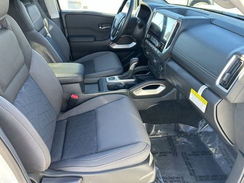 New 2026 Nissan Frontier SV w/ Tow Package image 9