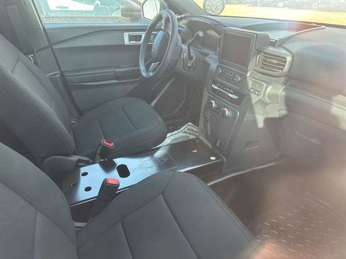 New 2025 Ford Explorer 4WD Police Interceptor image 3