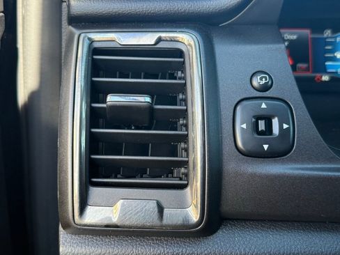 Used 2021 Ford Ranger Lariat w/ Tremor Off-Road Package image 30