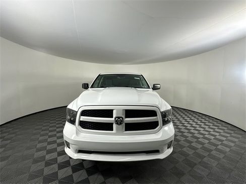 Used 2015 RAM 1500 Express image 2