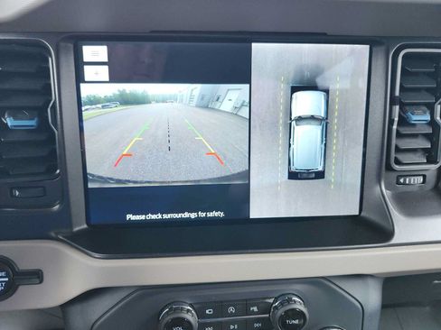 Used 2022 Ford Bronco Wildtrak AWD/4WD image 14