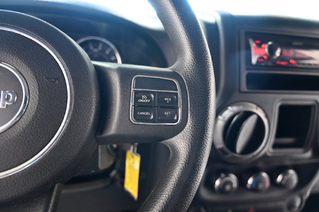Used 2014 Jeep Wrangler Unlimited Sport AWD/4WD image 25
