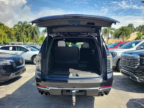 Used 2025 Chevrolet Suburban Premier w/ Sun And Tow Package RWD image 10