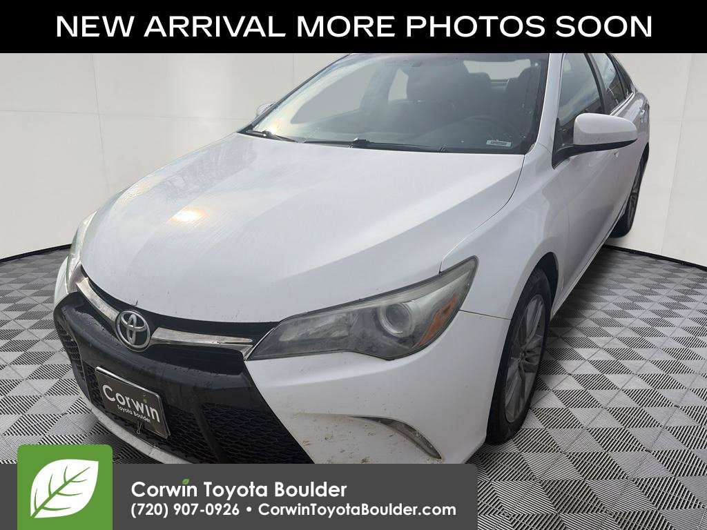Used 2016 Toyota Camry SE FWD image 3