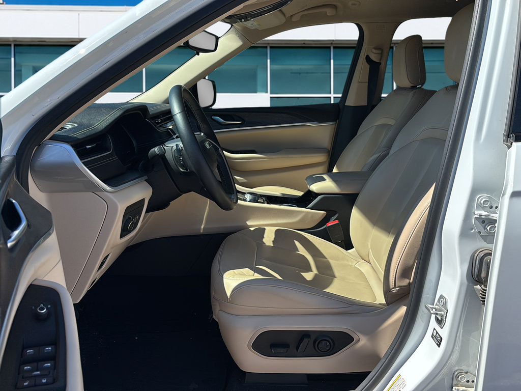 Used 2021 Jeep Grand Cherokee L Limited RWD image 10