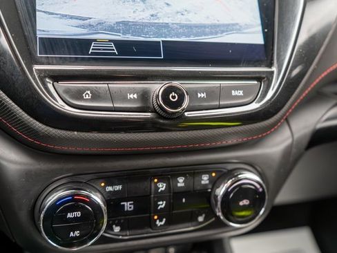 Used 2022 Chevrolet TrailBlazer RS w/ Convenience Package image 27