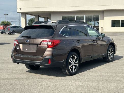Used 2019 Subaru Outback 2.5i Limited w/ Popular Package #2 AWD/4WD image 7