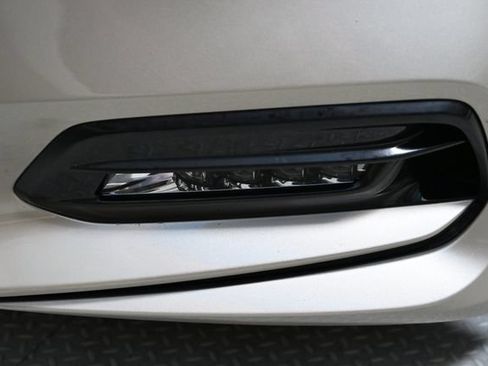 Used 2018 Honda Accord Touring image 14