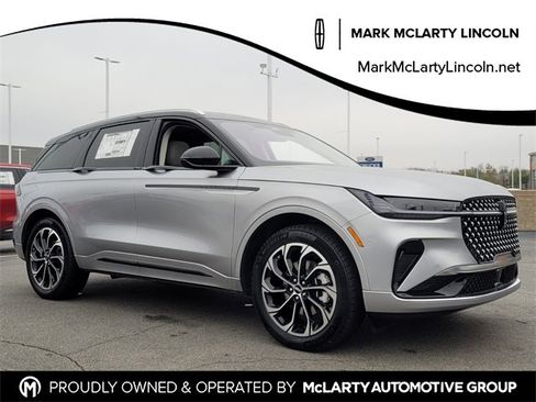 New 2026 Lincoln Nautilus Reserve image 1