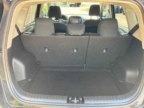 Used 2020 Kia Soul S FWD image 31