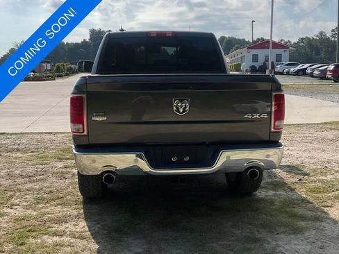 Used 2017 RAM 1500 Laramie w/ Convenience Group AWD/4WD image 2