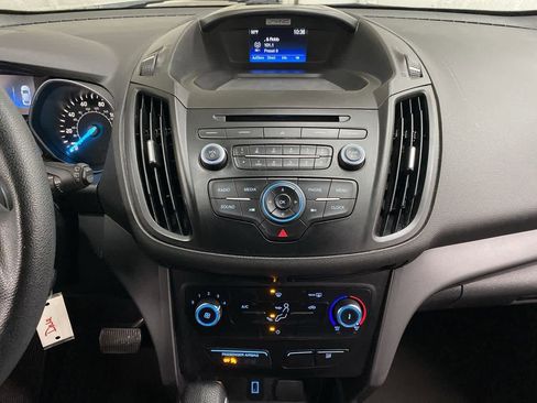 Used 2017 Ford Escape S image 25
