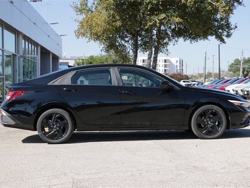 Certified 2026 Hyundai Elantra Sport image 4