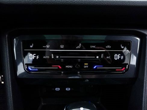 Used 2022 Volkswagen Tiguan SE R-Line image 23