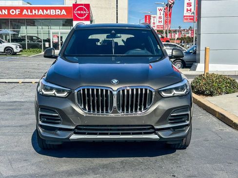 Used 2023 BMW X5 sDrive40i w/ Parking Assistance Package RWD image 3