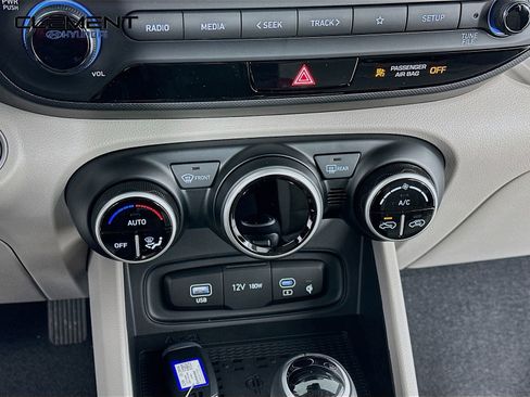 New 2026 Hyundai Venue SEL image 19