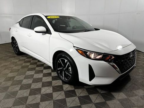 Used 2025 Nissan Sentra SV w/ All-Weather Package FWD image 4