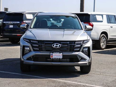 New 2026 Hyundai Tucson SE FWD image 2