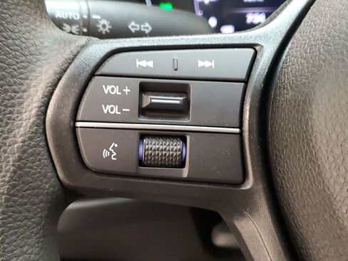 Certified 2025 Honda Accord SE image 12