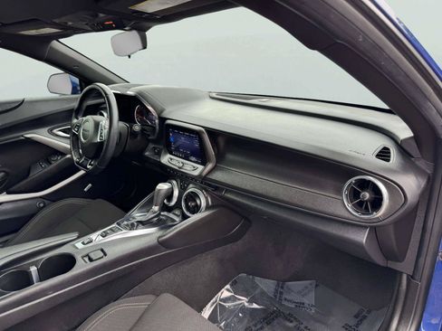Used 2023 Chevrolet Camaro LT w/ Technology Package RWD image 31