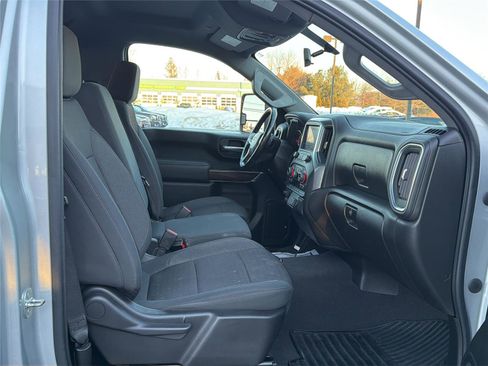 Used 2022 Chevrolet Silverado 3500 LT w/ Convenience Package image 24