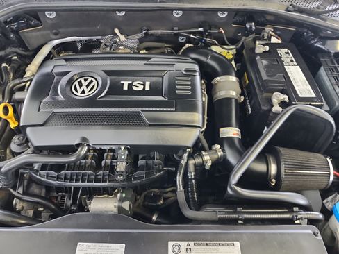 Used 2019 Volkswagen Golf 4-Door FWD image 22