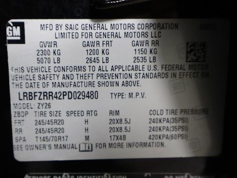 Used 2023 Buick Envision Avenir FWD image 38