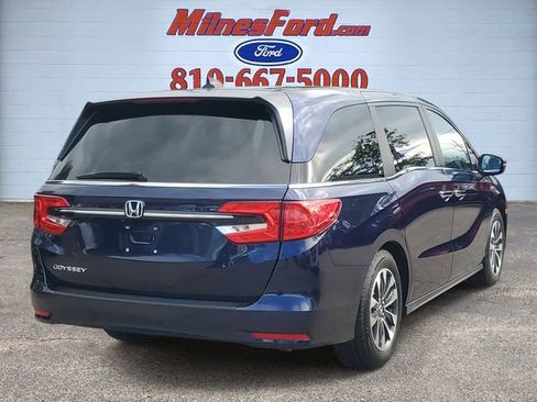 Used 2023 Honda Odyssey EX-L image 3