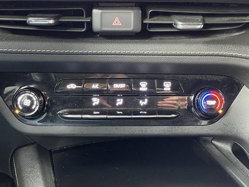 Certified 2022 Buick Envision Preferred w/ Safety Package image 30