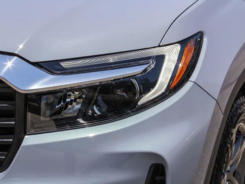 Used 2023 Honda Ridgeline RTL-E image 7