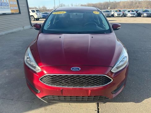 Used 2015 Ford Focus SE image 2