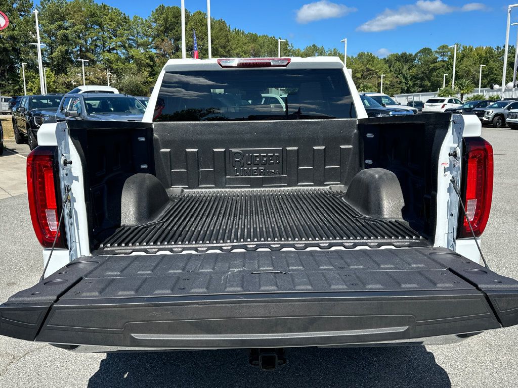 Used 2026 GMC Sierra 1500 SLT RWD image 19