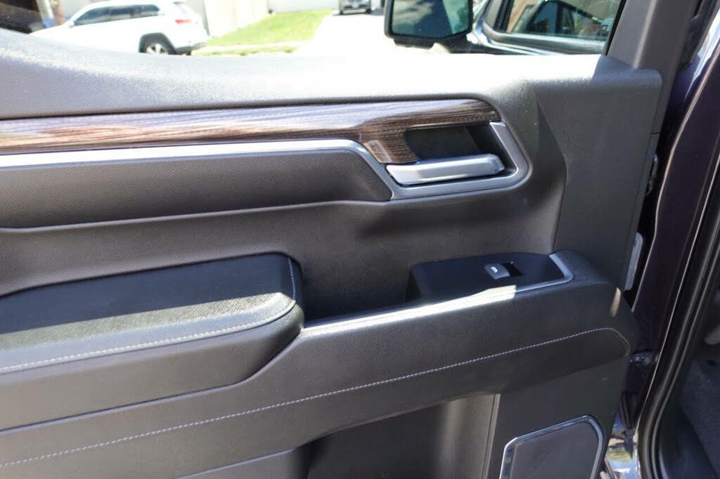 Used 2022 Chevrolet Silverado 1500 LT Trail Boss w/ LT Trail Boss Premium Package AWD/4WD image 29