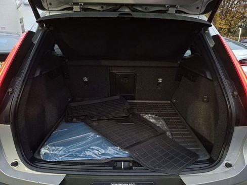 Used 2023 Volvo XC40 Recharge Ultimate image 27