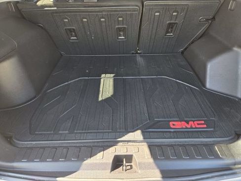 Used 2023 GMC Terrain SLE w/ LPO, Floor Liner Package FWD image 31