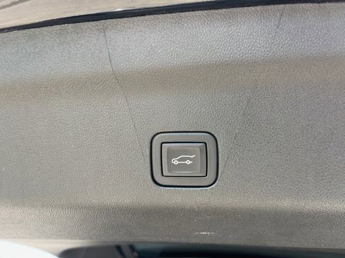 Used 2024 Chevrolet Suburban Premier w/ Max Trailering Package image 8