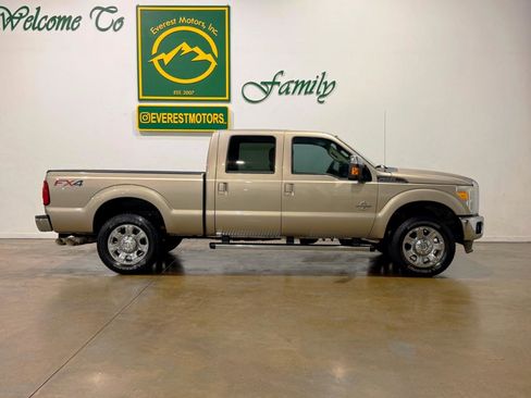 Used 2014 Ford F250 Lariat w/ Lariat Ultimate Package image 2