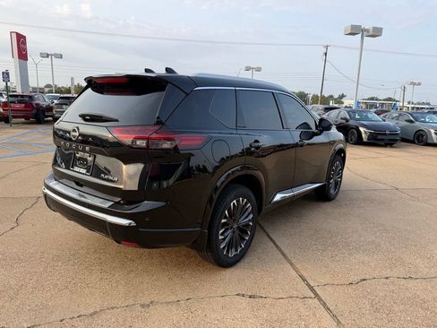 Certified 2025 Nissan Rogue Platinum w/ Tech Package FWD image 5