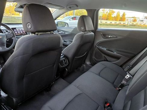 Used 2024 Chevrolet Malibu LT FWD image 31