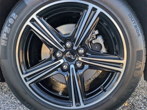 Certified 2024 Ford Mustang Coupe image 28