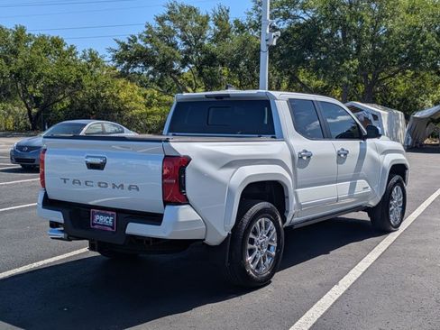 Used 2024 Toyota Tacoma Limited w/ Limited Package (LT) image 5