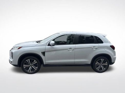 Used 2023 Mitsubishi Outlander Sport SE AWD/4WD image 2