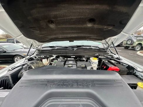 Used 2024 RAM 3500 Big Horn image 17
