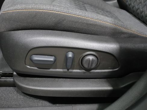 Used 2022 Chevrolet Equinox LT AWD/4WD image 12
