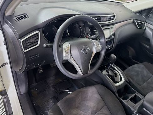 Used 2016 Nissan Rogue SV AWD/4WD image 16