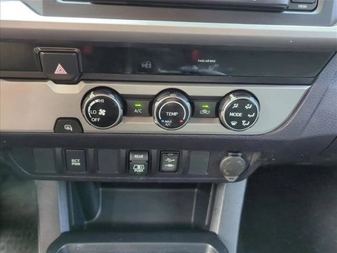 Used 2018 Toyota Tacoma SR5 image 20